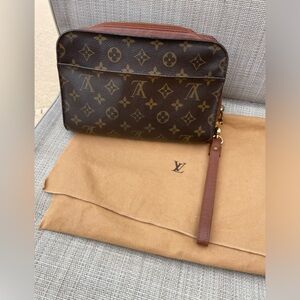 LOUIS VUITTON ORSAY CLUTCH